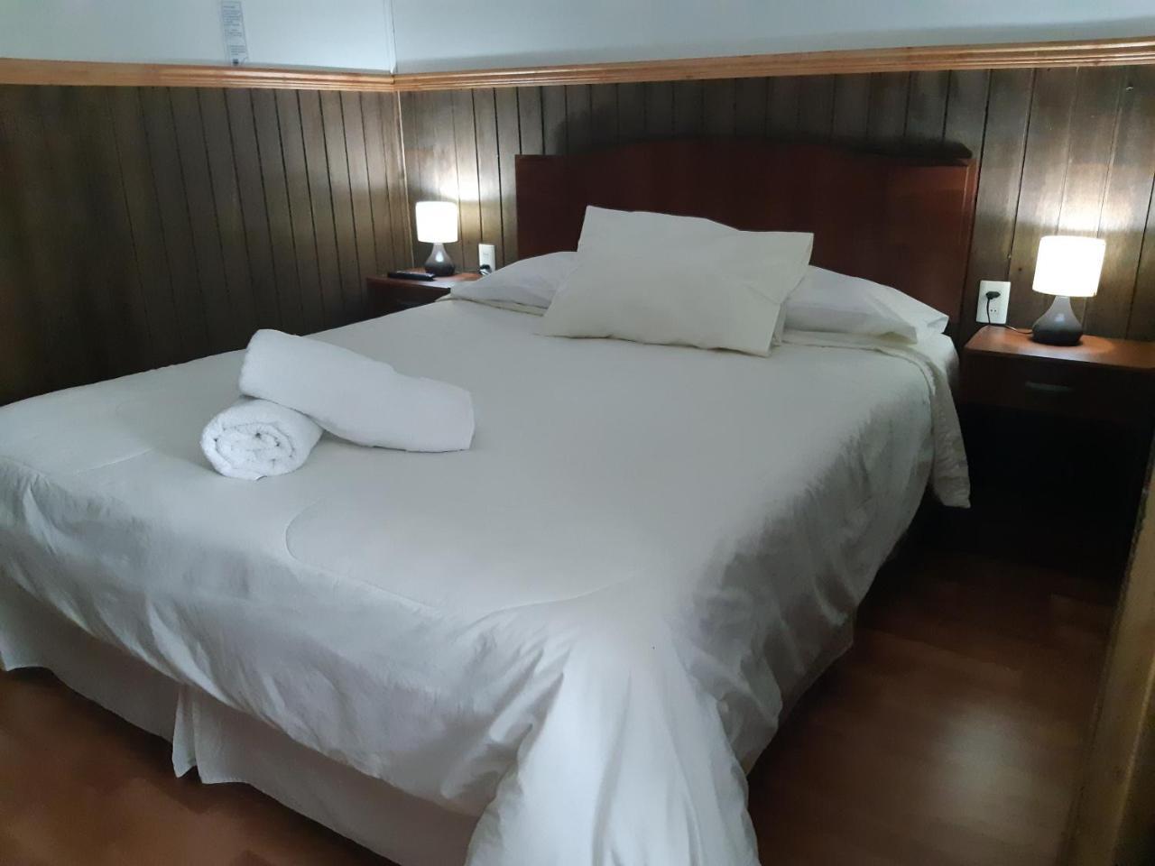 Agostini Hotel Puerto Natales Ngoại thất bức ảnh